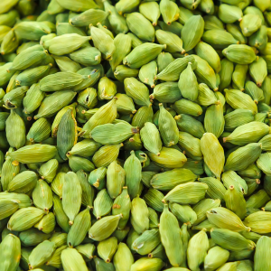 Premium cardamom supplier wholesale spice kuwait
